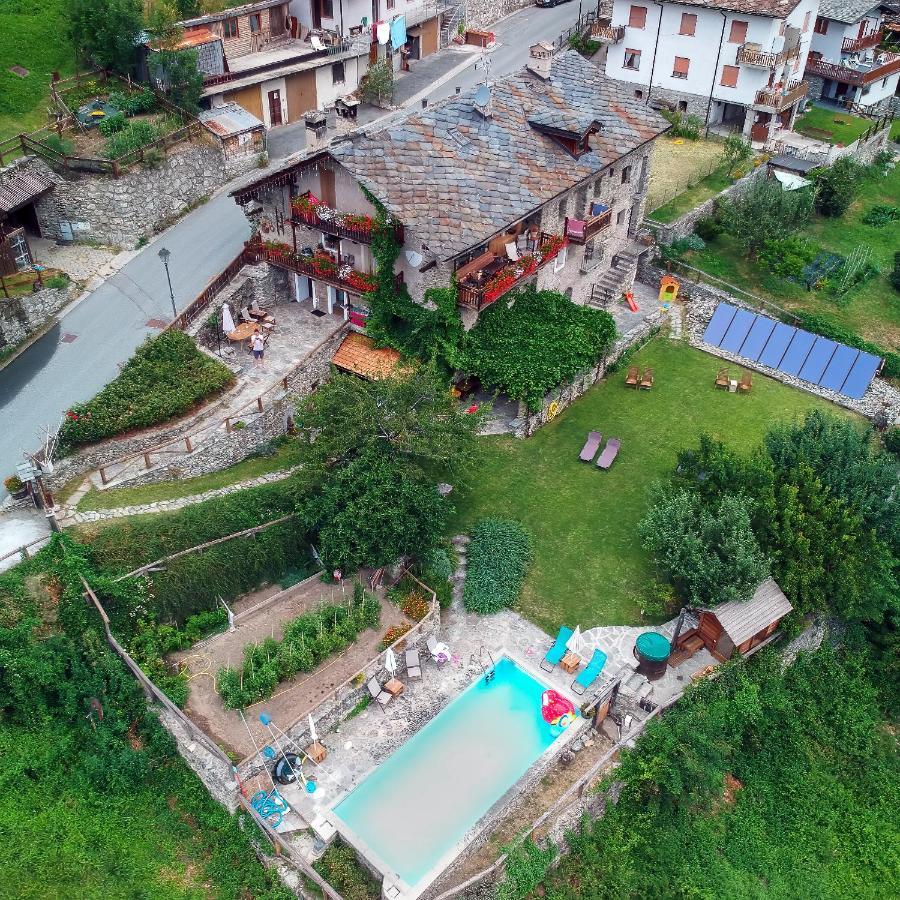 Villa La Fattoria Di Roven Gignod Exterior foto