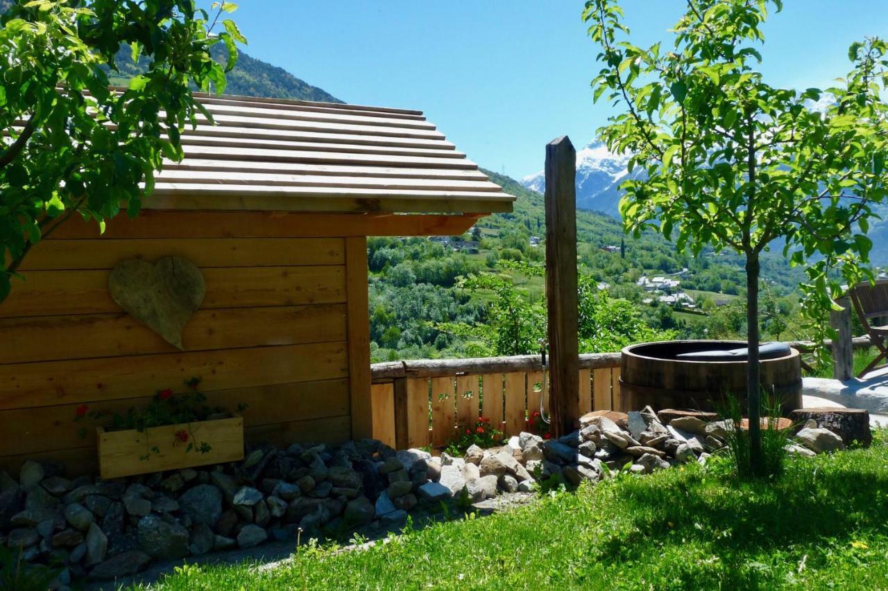 Villa La Fattoria Di Roven Gignod Exterior foto